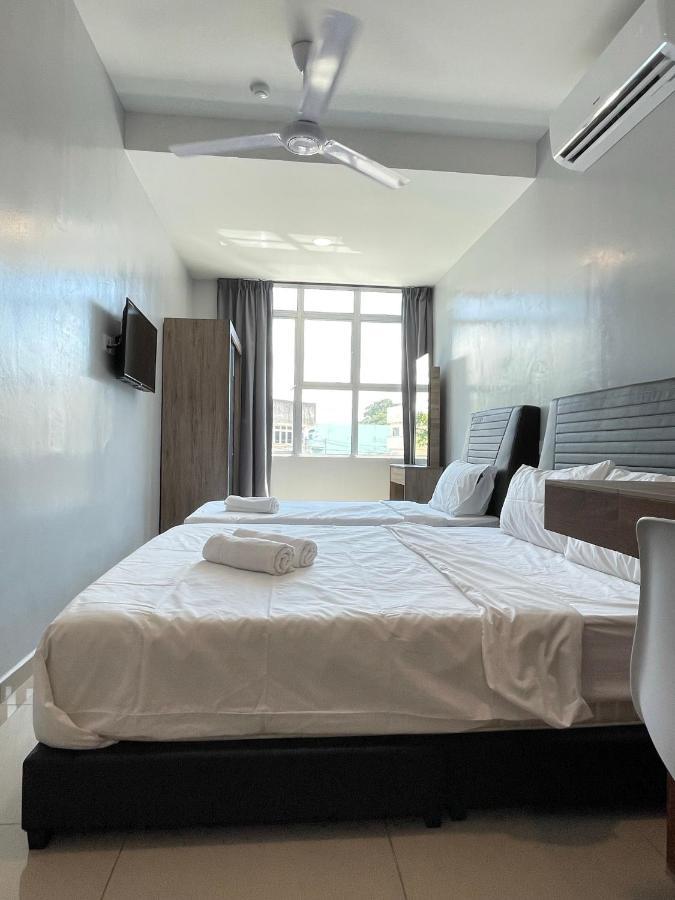 Reno Hotel איפוה מראה חיצוני תמונה