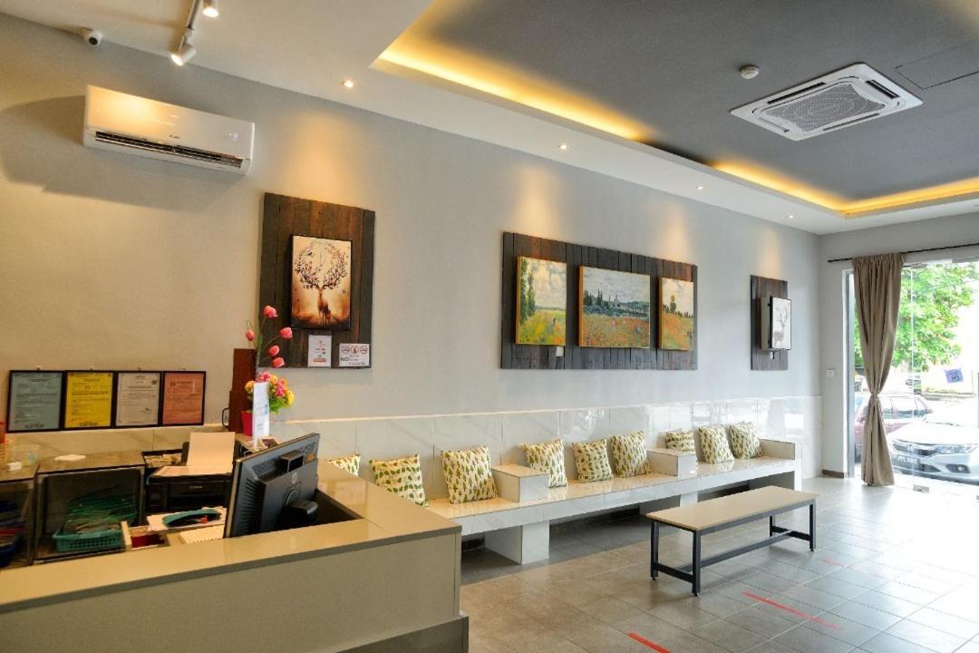 Reno Hotel איפוה מראה חיצוני תמונה