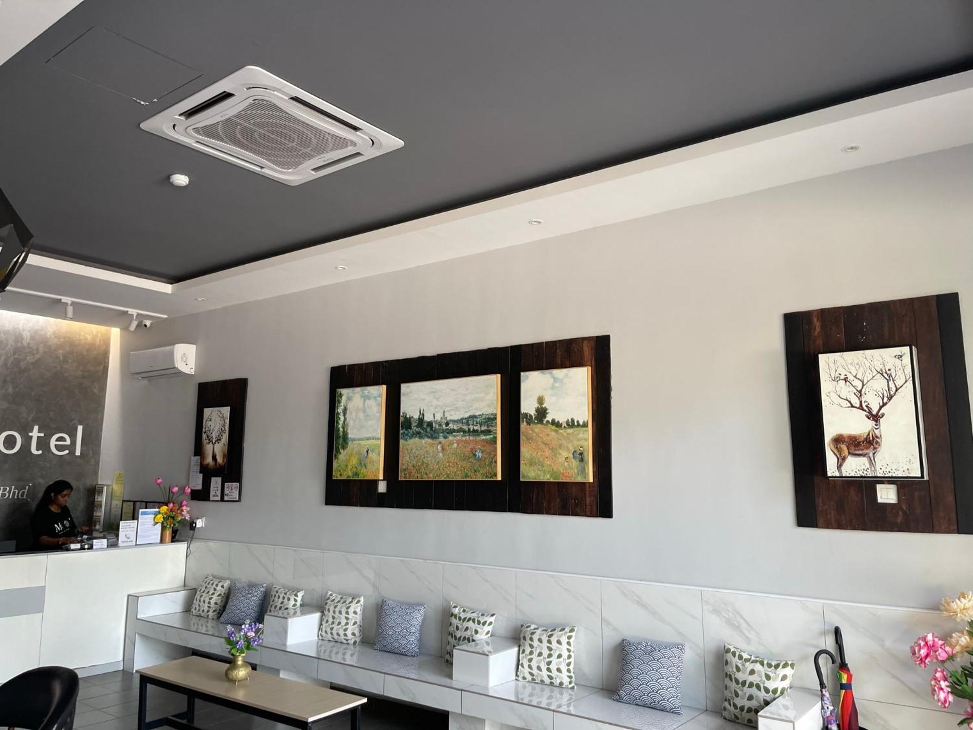 Reno Hotel איפוה מראה חיצוני תמונה