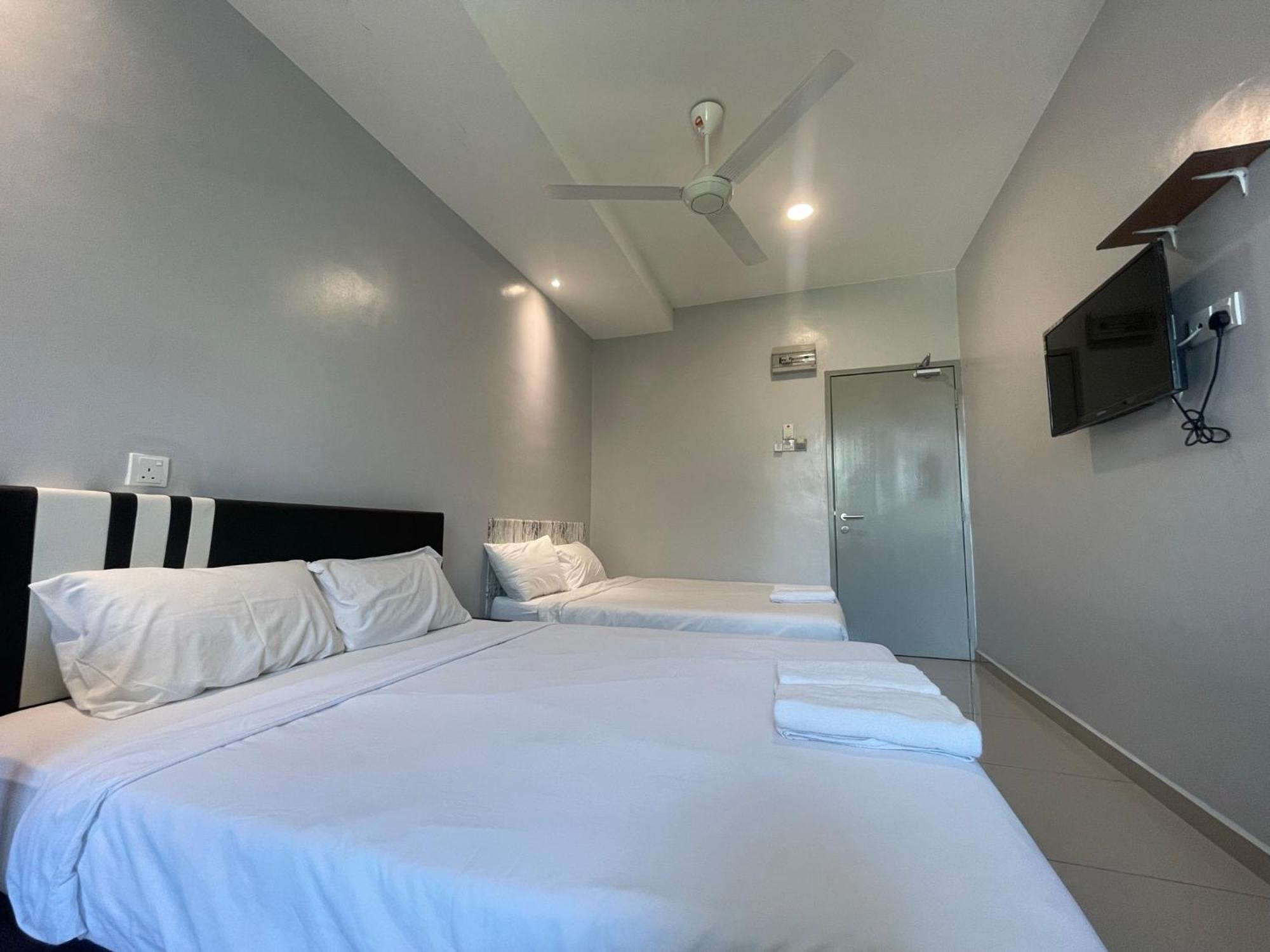 Reno Hotel איפוה מראה חיצוני תמונה