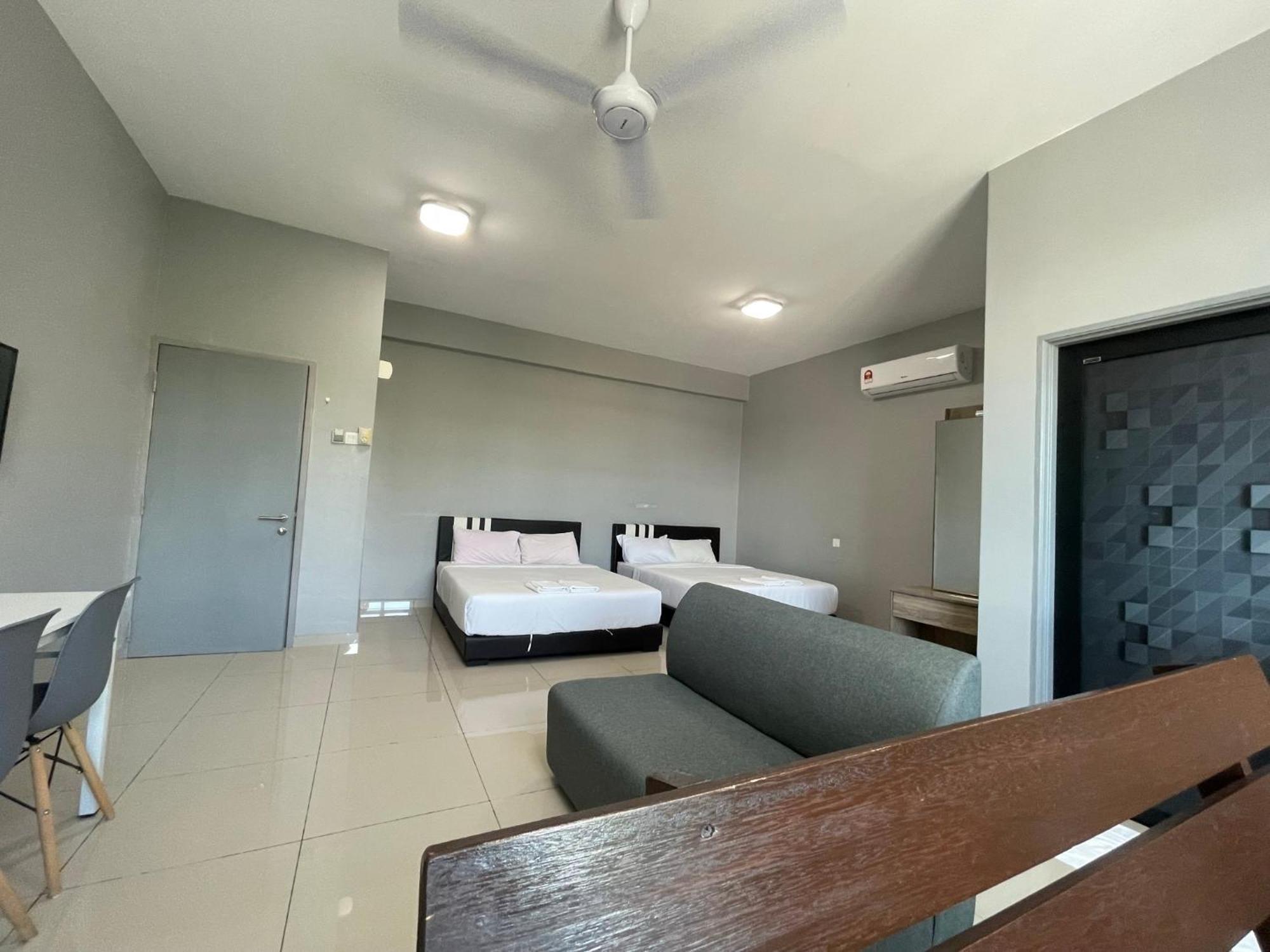 Reno Hotel איפוה מראה חיצוני תמונה
